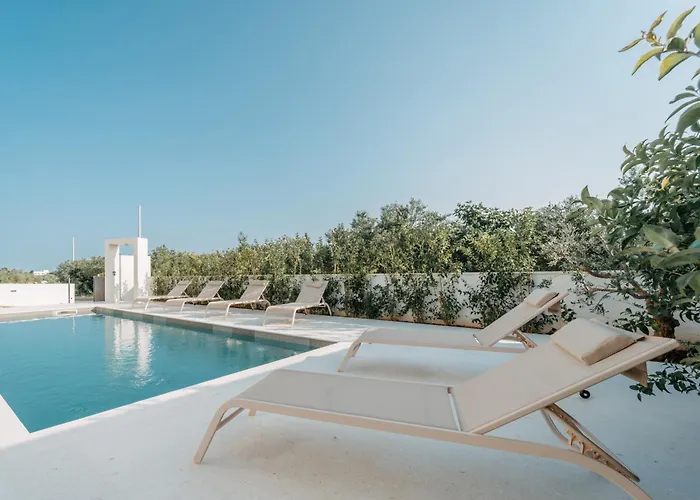Turnea With Heated Pool Турань