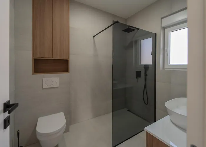 Turnea With Heated Pool Вилла *