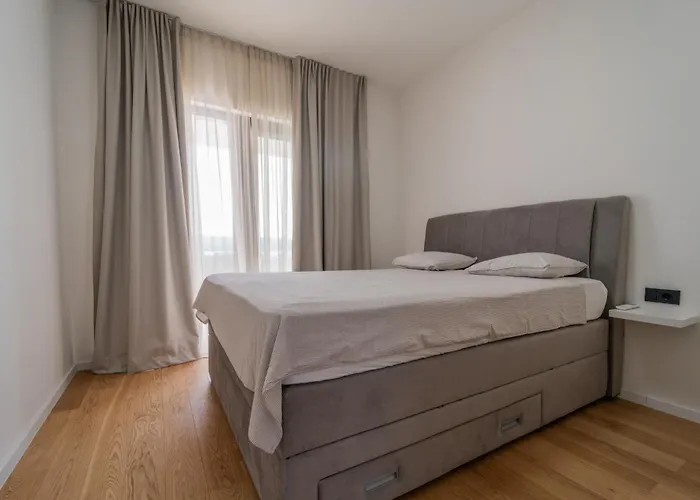 Turnea With Heated Pool Вилла