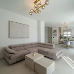 Vila Turnea With Heated Pool