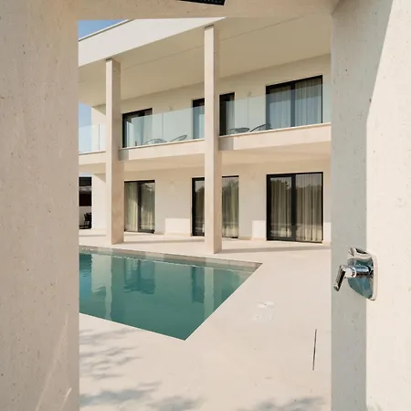 Willa Turnea With Heated Pool Turanj